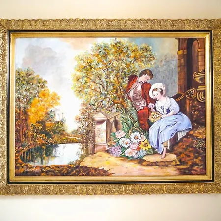 Charming 3 Bedroom In City Centre *